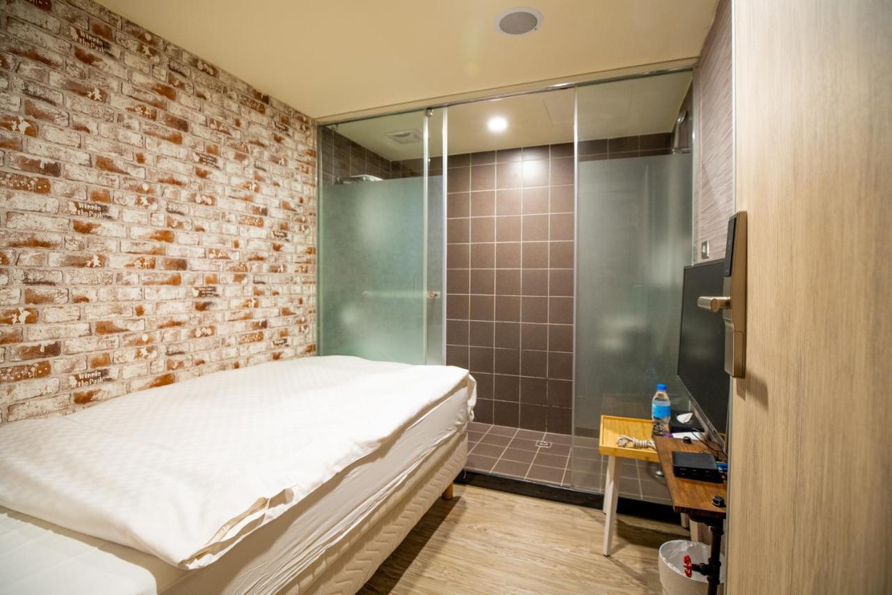 เดอะ โคล โฮเต็ล Hotel ไทเป ภายนอก รูปภาพ