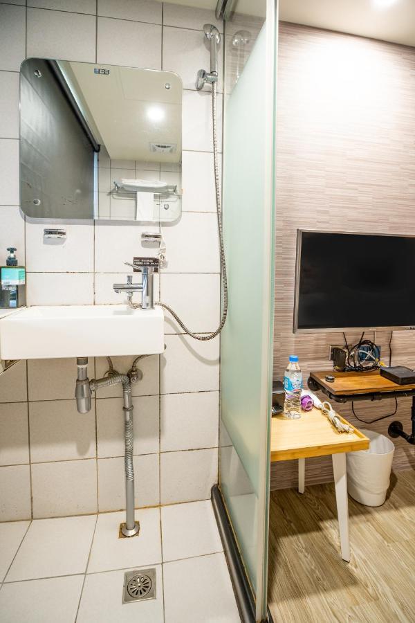 เดอะ โคล โฮเต็ล Hotel ไทเป ภายนอก รูปภาพ